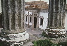 dosloio.jpg (18452 bytes)